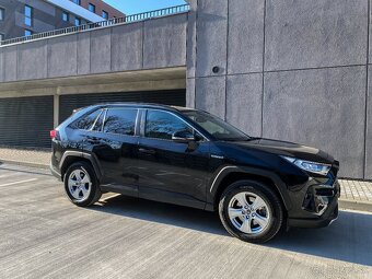 Predám Toyota RAV4 2.5 Hybrid 4x4 222hp - 7