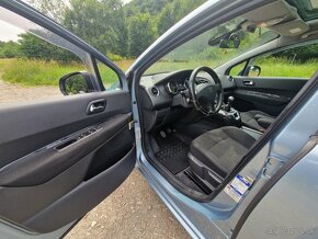 Peugeot 5008 1,6HDi 80kw r.v.2010 - 7