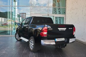 Toyota Hilux DC 2.4 I D-4D Adventure A/T - 7