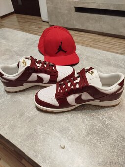 Nike dunk low LX. Veľkosť : EU 44 - 7