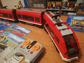 Lego 7938,7499 a 7895 - séria City - Osobný vlak + koľajnice - 7