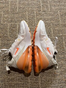 Nike Air Max 270 - 7