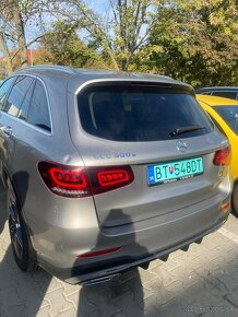 Predám Mercedes GLC 300E 4 Matic AMG Line hybrid - 7