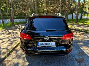 VW Touareg 3.0 V6 TDI - 7