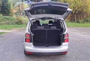 VW Touran 2.0 TDI - 7