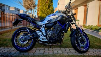 Yamaha MT 07 - 7