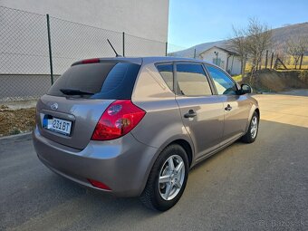 Kia Ceed 1.6benzin 97400km 1.majiteľovi,slovenské auto - 7