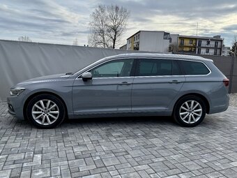 VW PASSAT 2.0 TDI DSG / 2023 / IQ.LIGHT / NAVI / VIRTUAL / - 7