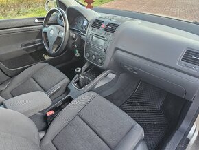 VOLKSWAGEN GOLF V 1.4  - 1. MAJITEL 105 000km - 7