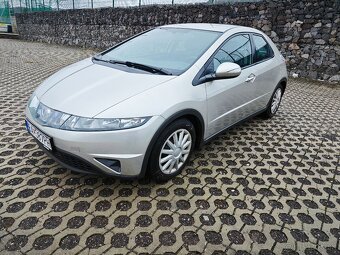 Honda Civic 1.8IVtec - 7