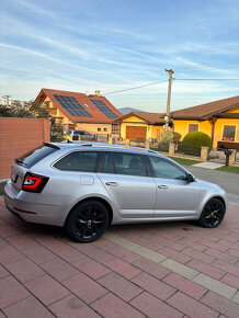 Octavia Combi Style, 2.0 TDI 110kW, DSG7, 2020/02, Virtual - 7