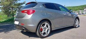 Alfa Romeo Giulietta 2.0 JTD 170k Distinctive - 7