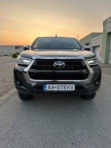 Toyota Hilux DC 2.8 I D-4D Executive 4x4 A/T - 7