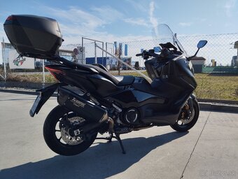 Yamaha T-Max 560, Tech - 7