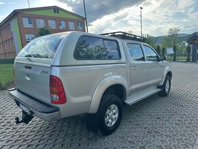 Toyota Hilux 2,5D4D - 7