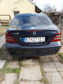 Mercedes Benz 220cdi - 7