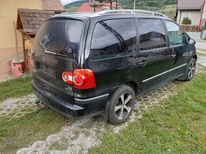 Rozpredám VW Sharan 1.9 TDI 85 KW 6 Kvalt - 7