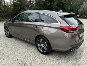 Hyundai i30 CW 1,5T-GDi MHEV,SR,1.Maj,Záruka - 7