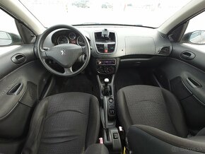 Peugeot 206 1,4i - 7