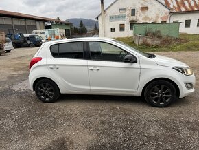 Hyundai i20 1.25 benzín - 7