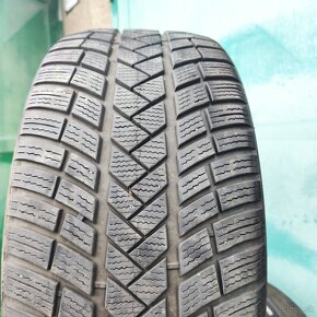 235/40 R19 zimné VREDESTEIN - 7