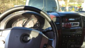 KIA SORENTO 2.5 CRDI - 7