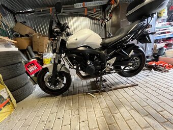 Yamaha FZ6 S2 - 7