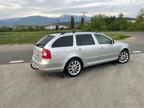 Octavia 2 1.9 TDI DSG - 7