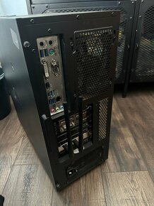 Stolny custom PC (pocitac, computer) - 7