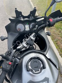 Suzuki DL 650 V-Strom - 7