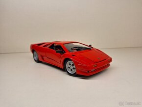 1:18 LAMBORGHINI DIABLO Č - 7