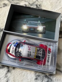 Model Audi R8 LMS 1:43 - 7