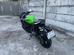 Kawasaki Ninja 650 akrapovic výfuk 2021 dohodou - 7