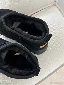 Čierne Ugg platform mini dámske čizmy - 7