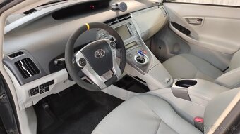 Toyota Prius 1.8 I VVT-i Plug-in Hybrid - 7