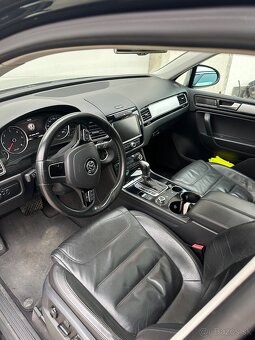 Predam Volkswagen Touareg II 3.0 tdi - 7