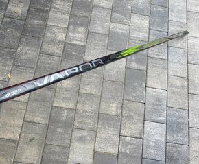 Shaft / palica z kompizitky Bauer Vapor Hyperlite 2 - 7