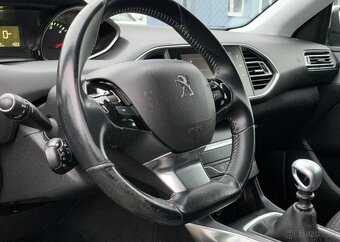 Peugeot 308 1.5 HDi STYLE NAVI TEMPOMAT nafta manuál 75 kw - 7