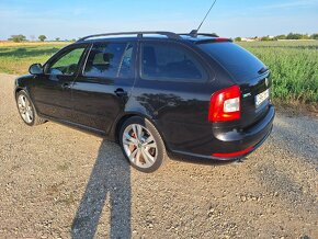 Škoda Octavia Combi 2.0 TDI RS Dsg - 7