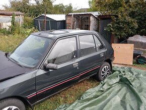 Peugeot 205 na náhradné diely - 7