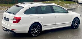 ŠKODA SUPERB 2 2.0TDI 103KW XENON PANORAMA 2015 - 7