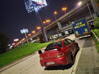 Mitsubishi Lancer Evo 8 - 7