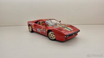 1:18 FERRARI GTO No. 25 - 7