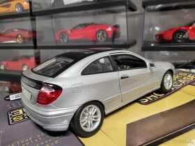 Model 1:18 C sport Coupe Welly - 7