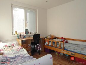 3 izbový byt Handlová predaj, staršia rekonštrukcia, 64 m2,  - 7