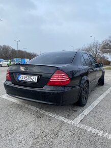 Mercedes E320 - 7