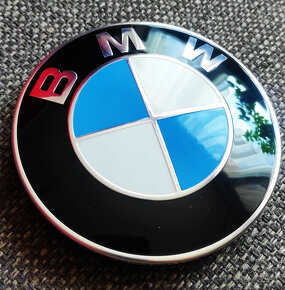 znak na kapotu na BMW - č.3 - 7