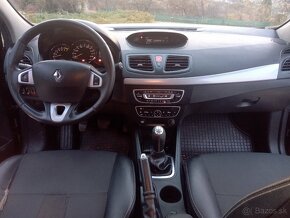 Renault Fluence 1.6 benzín - 7