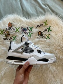 Jordan 4 - 7