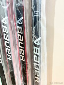 ✅ NOVÉ HOKEJKY BAUER - PRAVAĆKY - SYNC + 3 x HYP2RLITE ✅ - 7